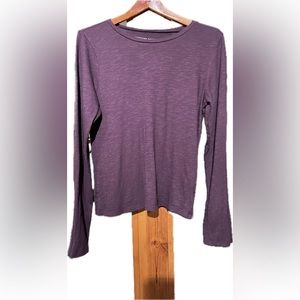 American Eagle Outfitters long sleeve burgundy tee size large EUC